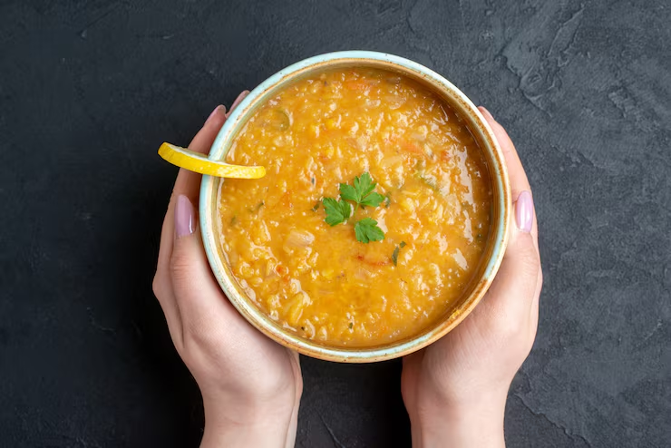 High-Protein Lentil & Spinach Soup
